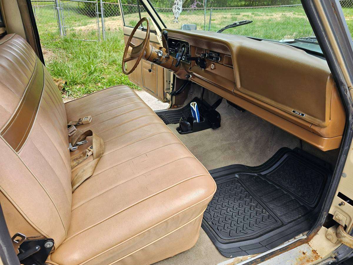 1979 Jeep J10 AWD