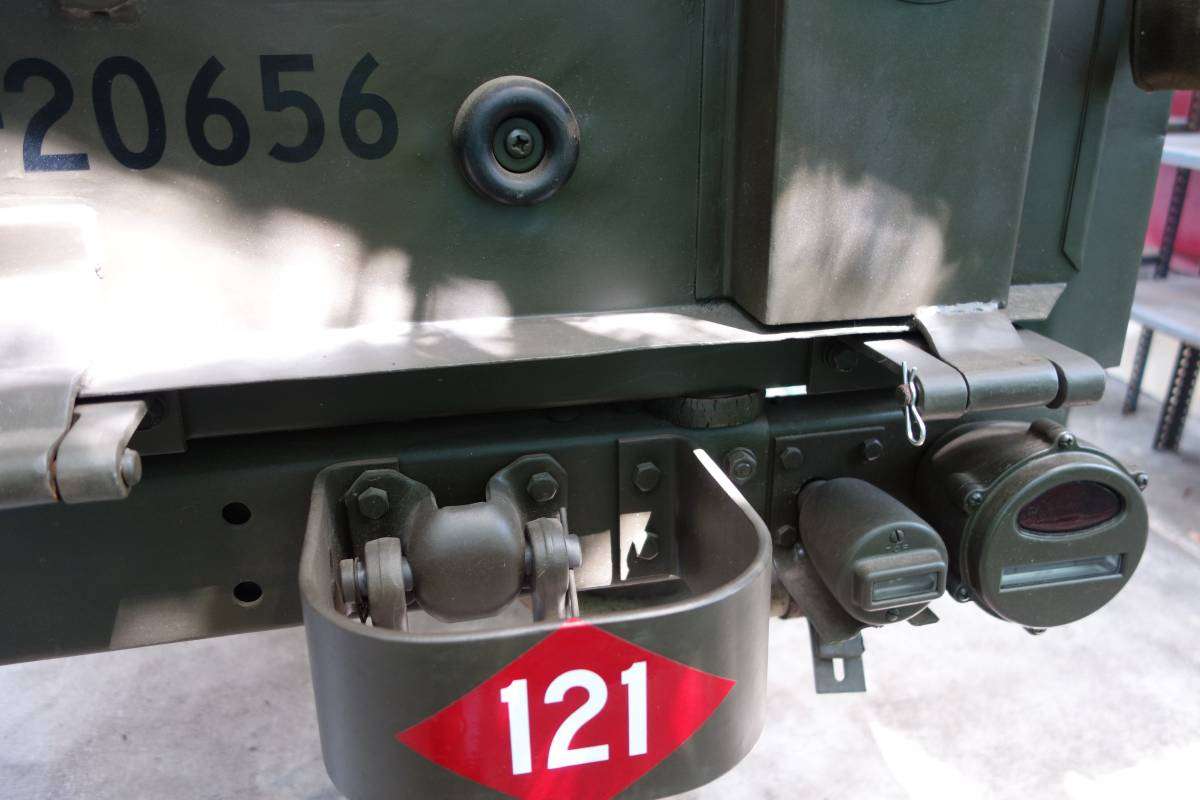 1968 Kaiser Jeep M715 Troop/Cargo