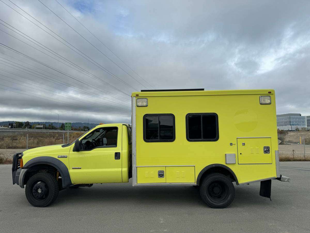 2007 F-550 Overland Camper
