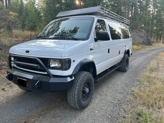 2002 Ford E-350 XL V-10 with Quigley 4x4