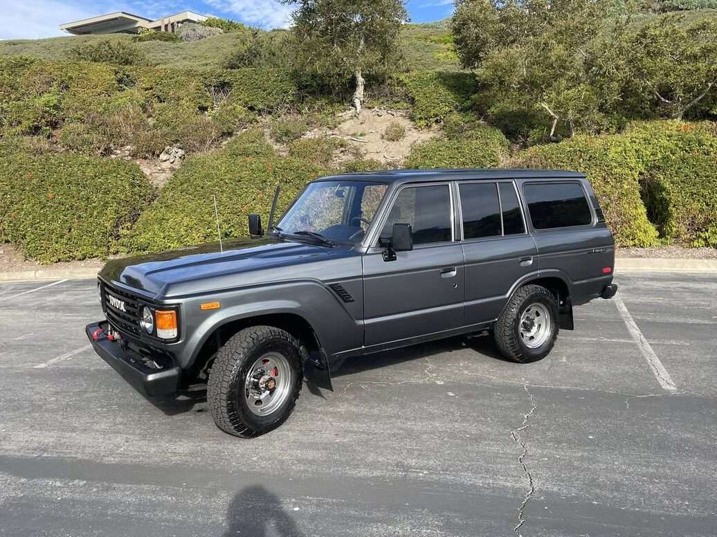 1986 Toyota Land Cruiser FJ60 Restored