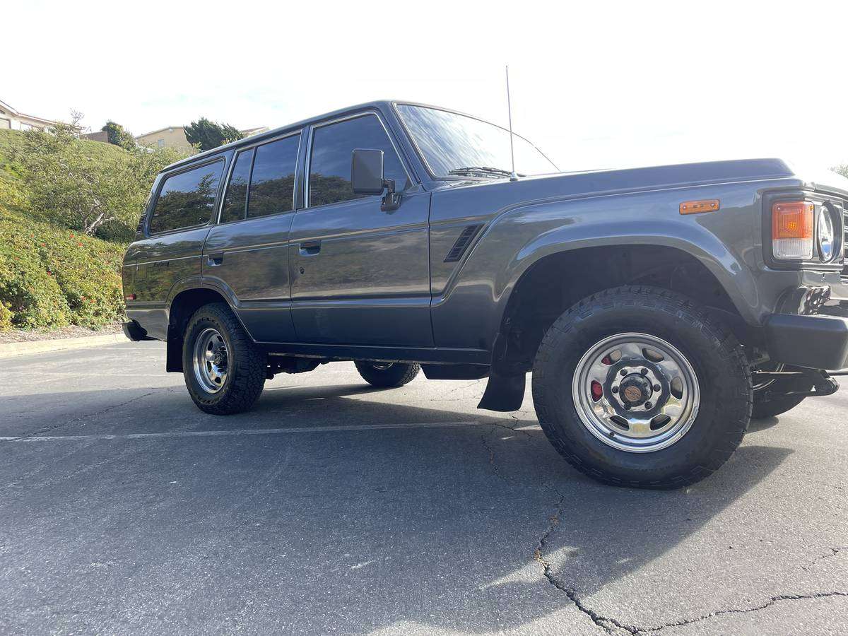 1986 Toyota Land Cruiser FJ60 Restored
