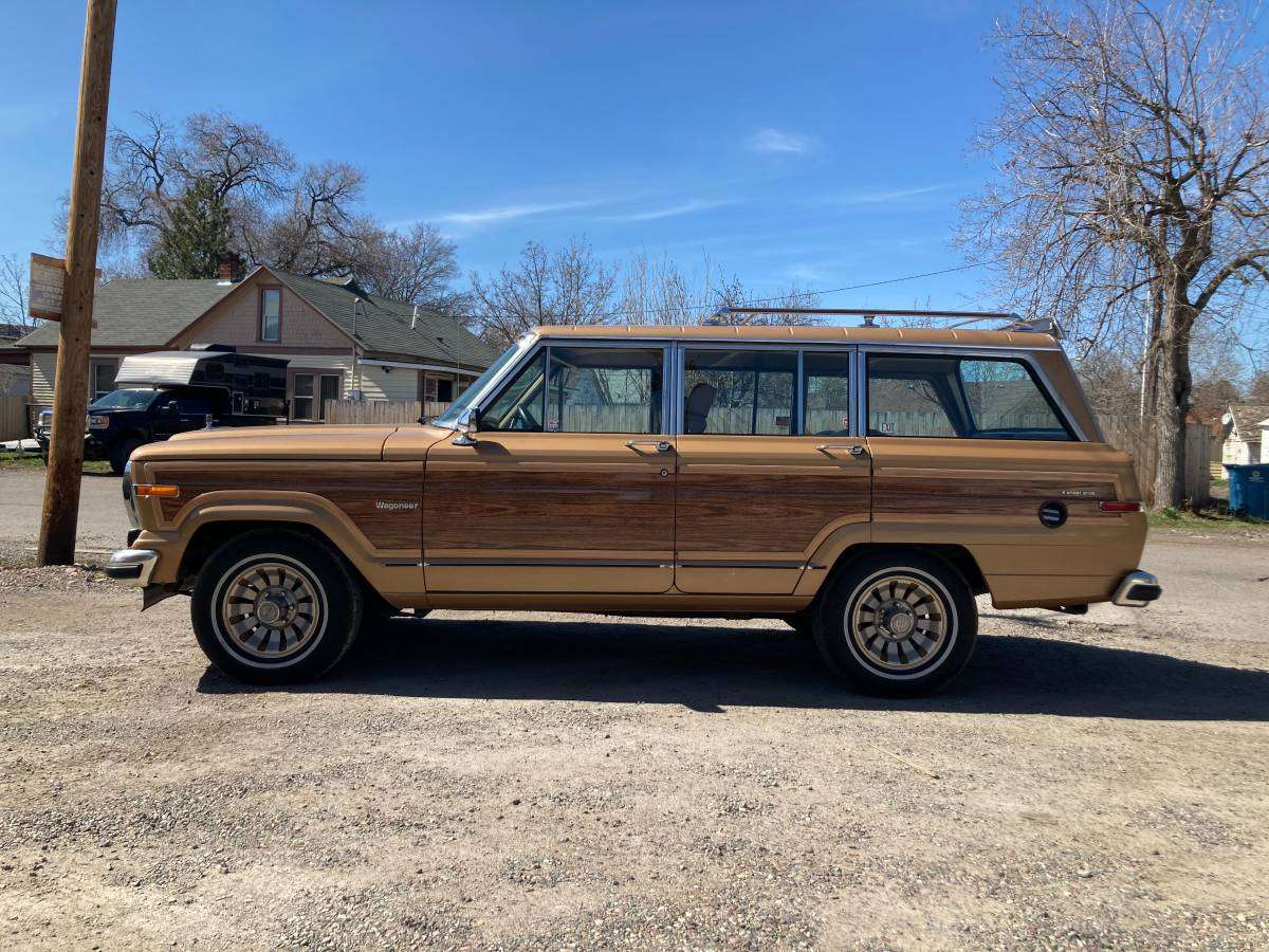 1986 Jeep Grand Wagoneer