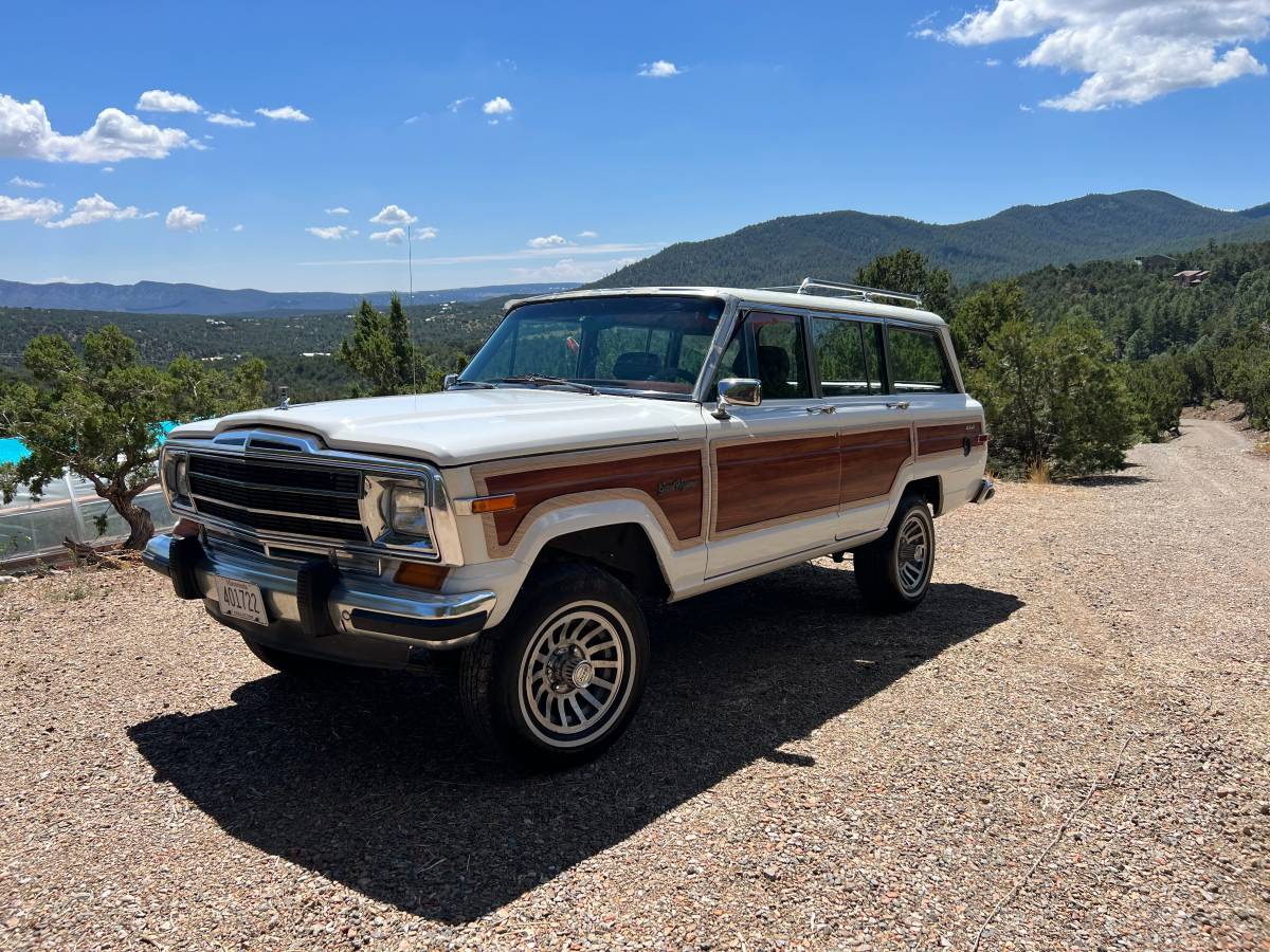 1987 Jeep Grand Wagoneer