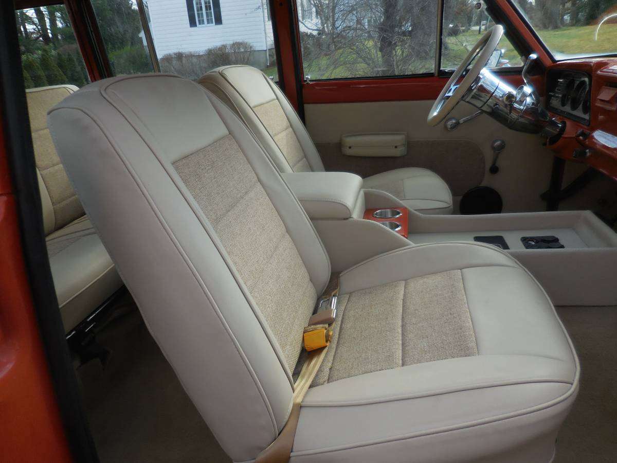 1976 Jeep Wagoneer