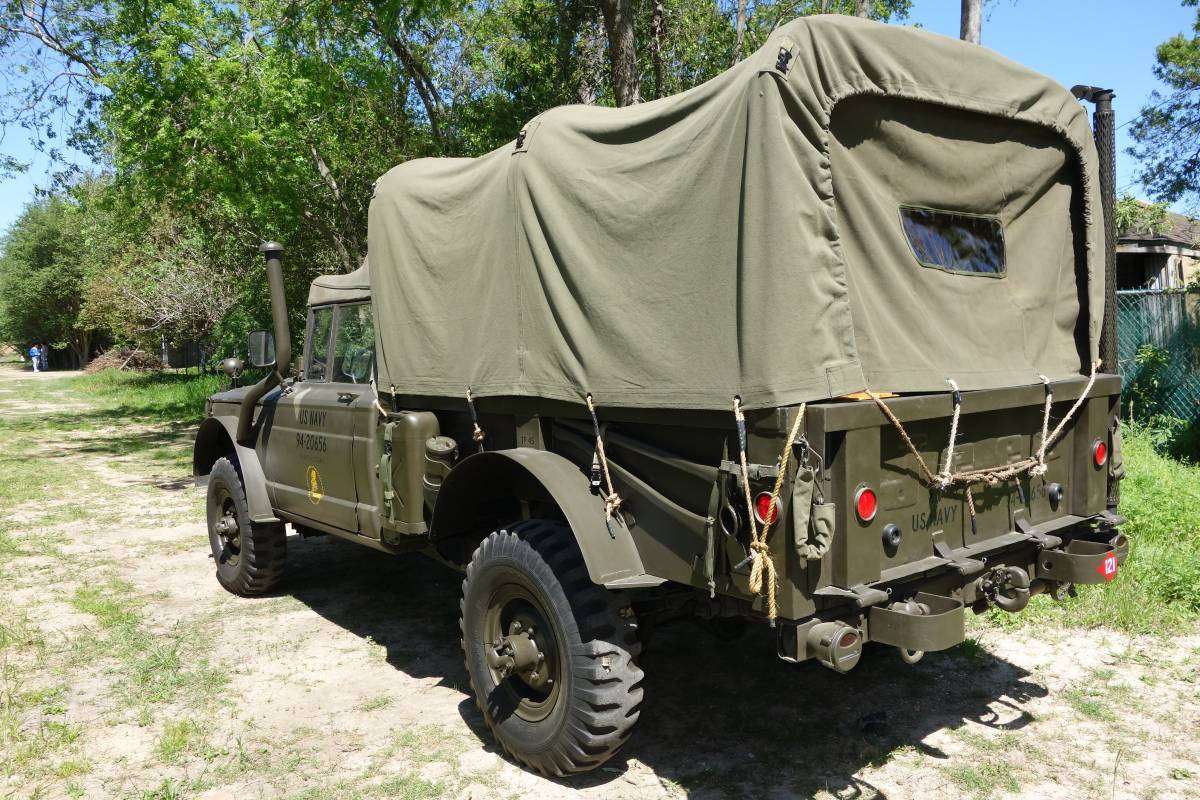1968 Kaiser Jeep M715 Troop/Cargo