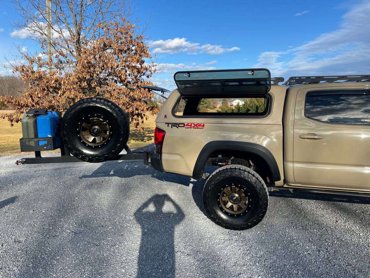 2017 Toyota Tacoma TRD Off-Road DCSB
