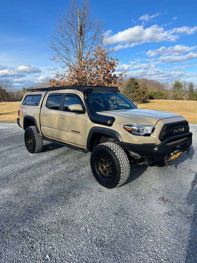 2017 Toyota Tacoma TRD Off-Road DCSB