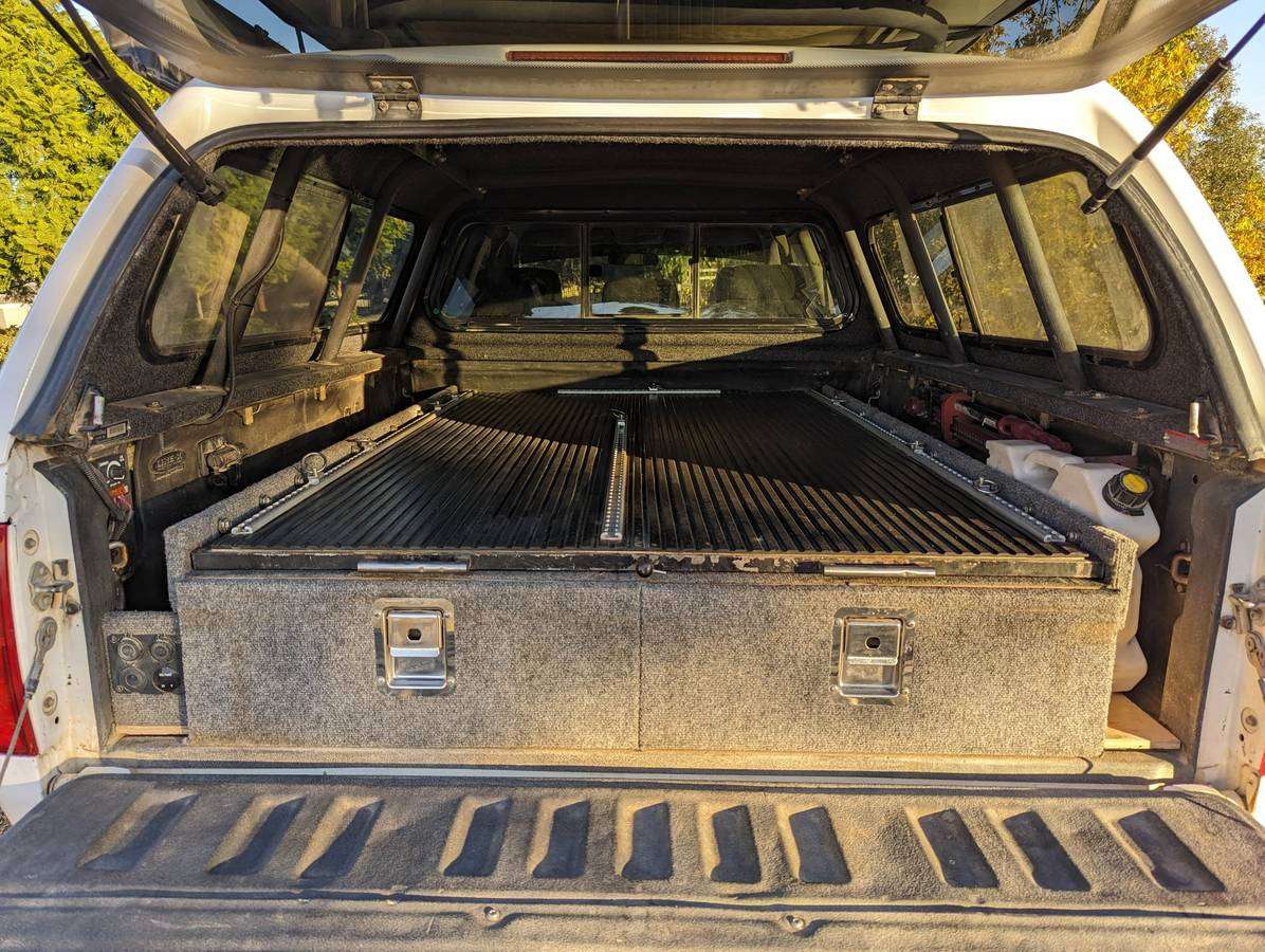2006 Toyota Tundra 4WD Overland Build