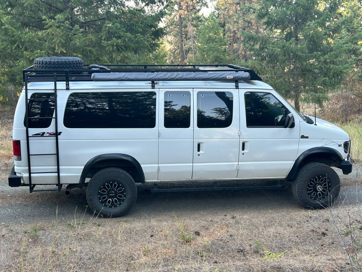 2002 Ford E-350 XL V-10 with Quigley 4x4 – CURATED OVR LND