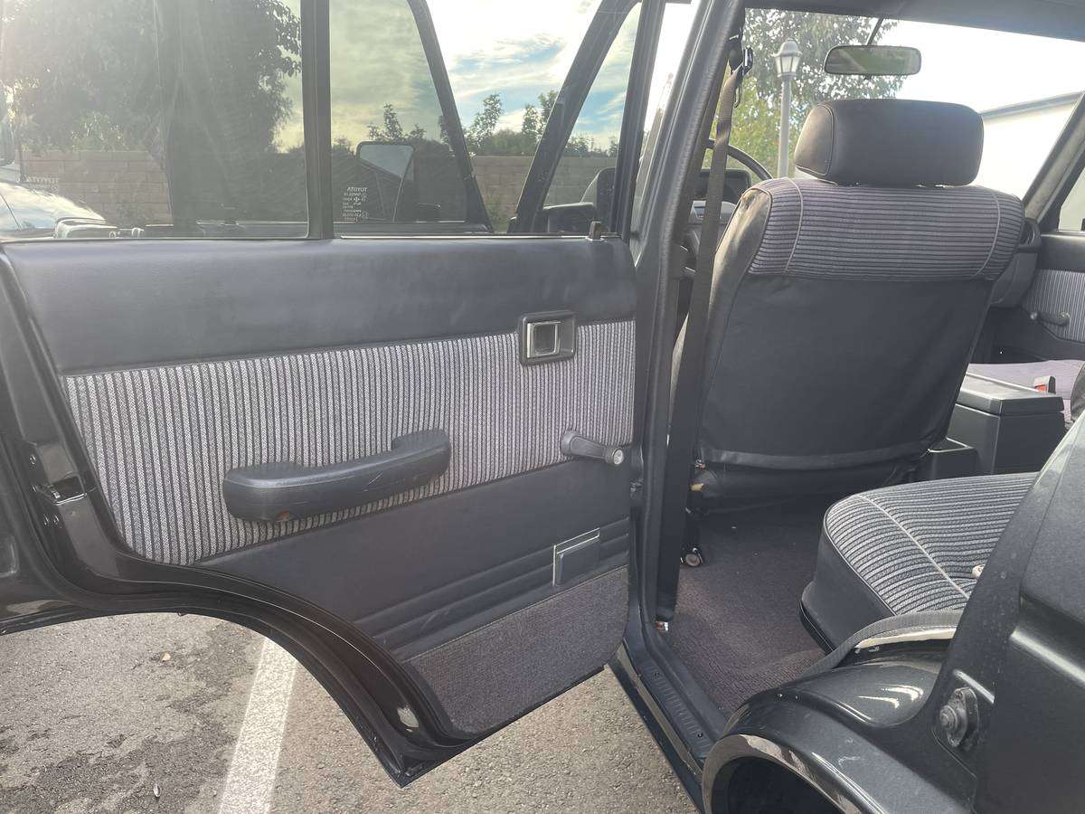 1986 Toyota Land Cruiser FJ60 Restored