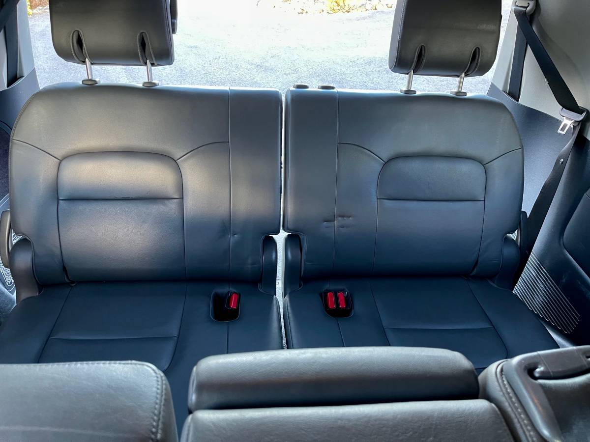 2011 Toyota Land Cruiser FJ 200 - Amazon Green