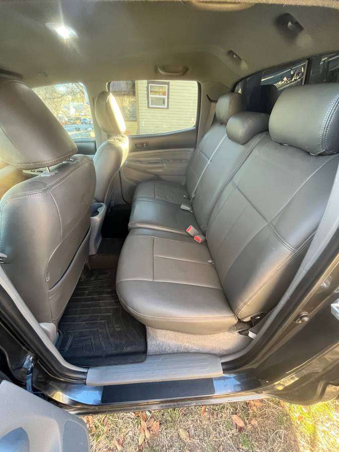 2009 Toyota Tacoma DCLB Overland