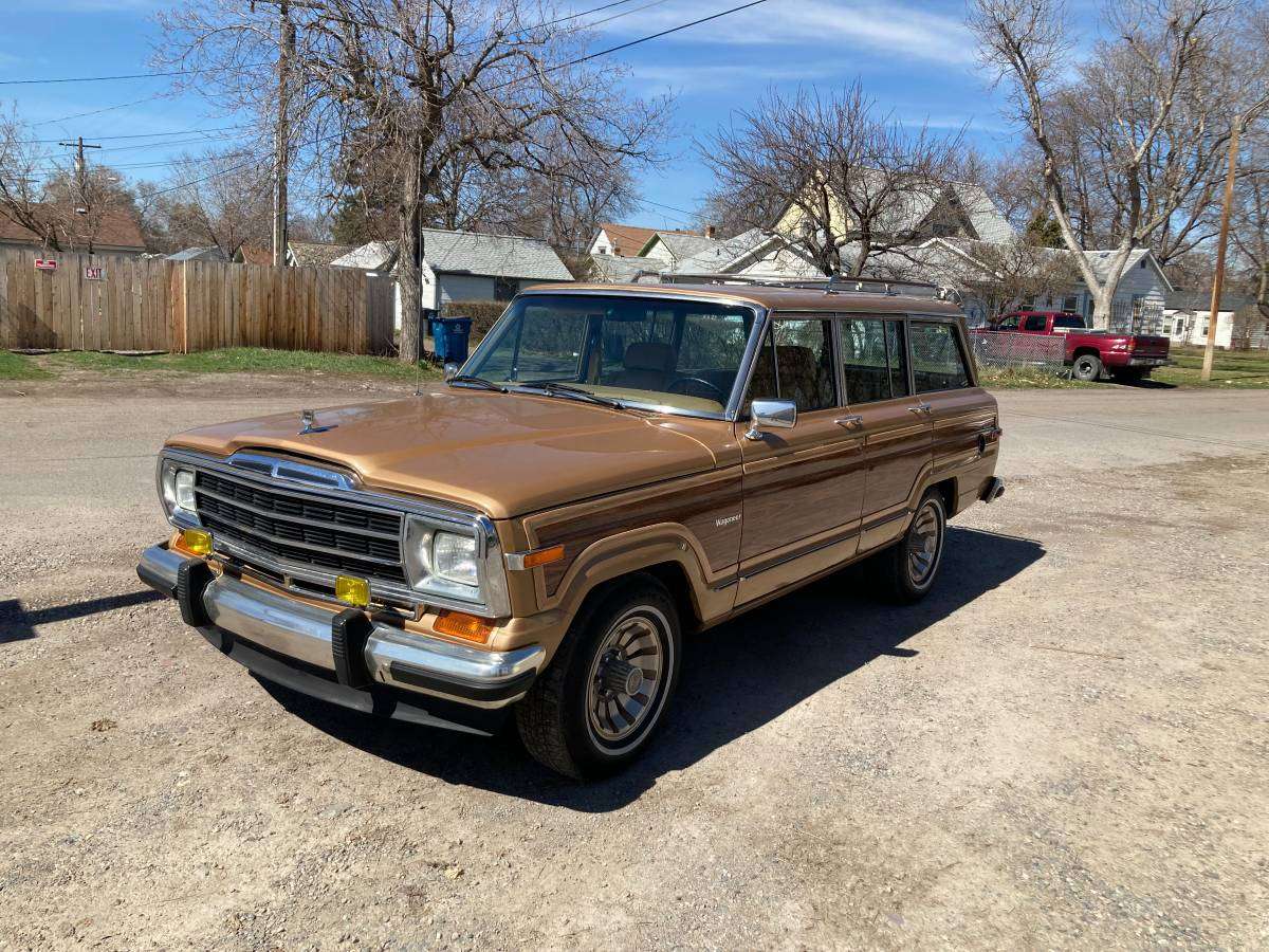 1986 Jeep Grand Wagoneer