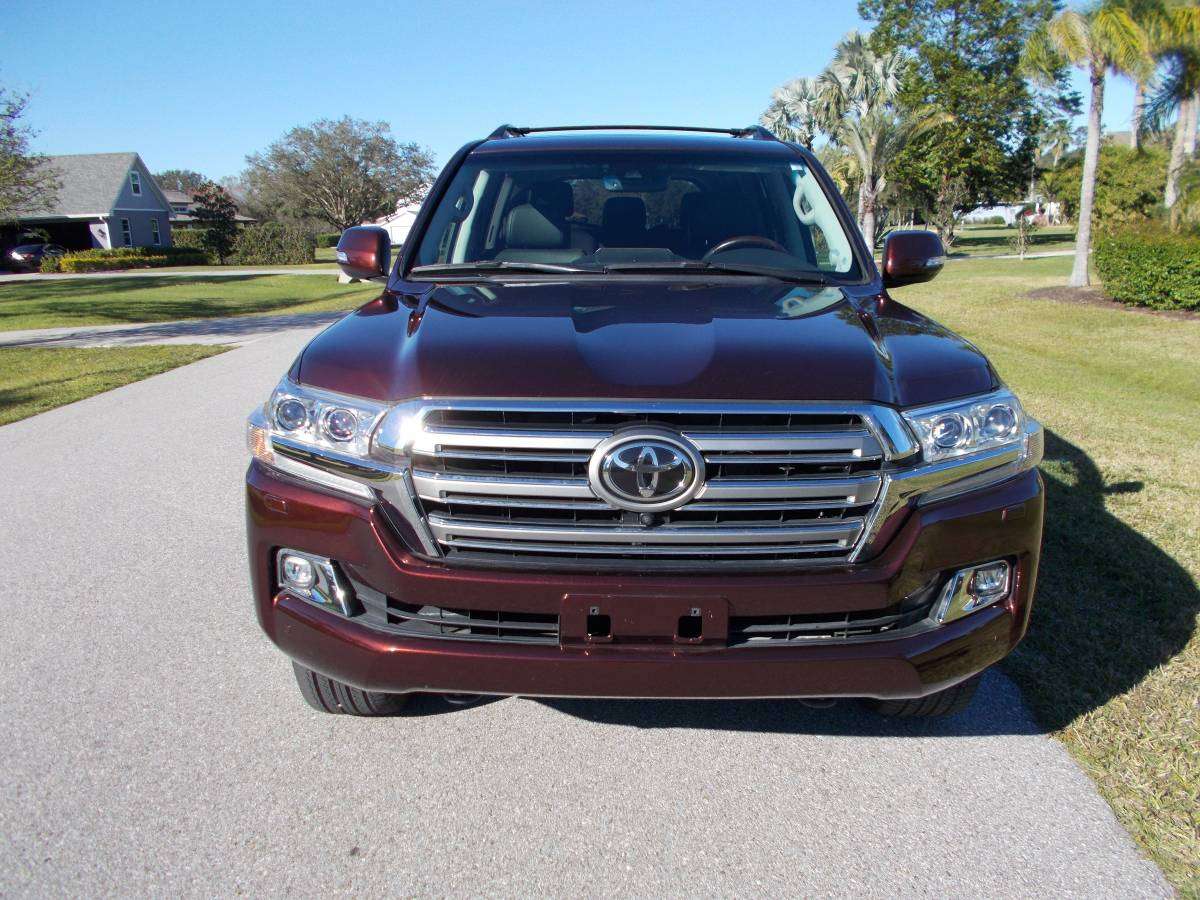 2017 Toyota Landcruiser-5700 Miles!