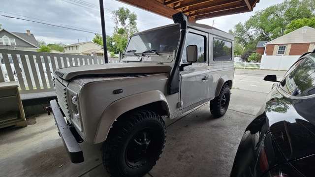 1983 Land Rover Defender 90