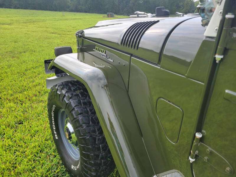 1969 Toyota Land Cruiser FJ40 V8