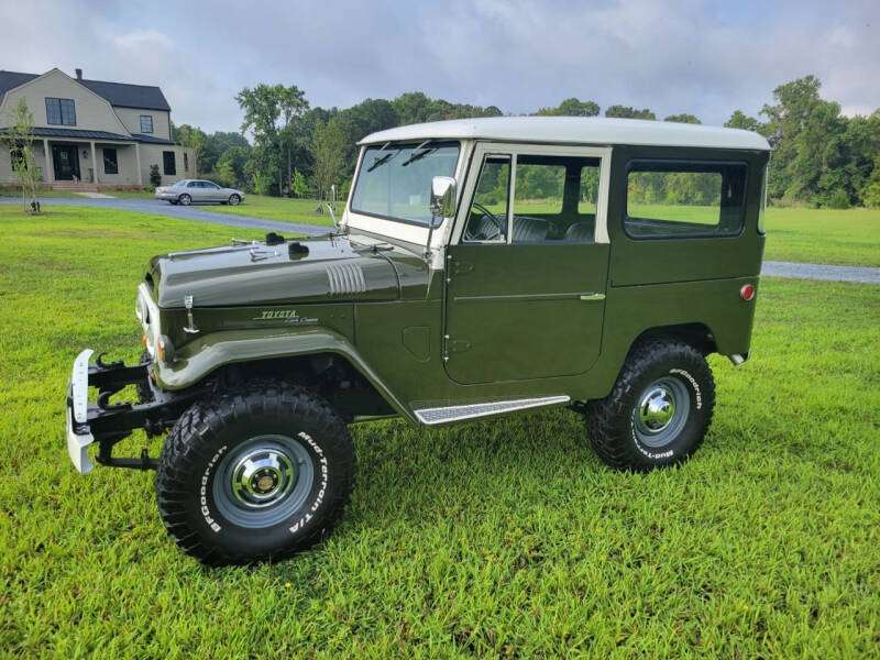 1969 Toyota Land Cruiser FJ40 V8
