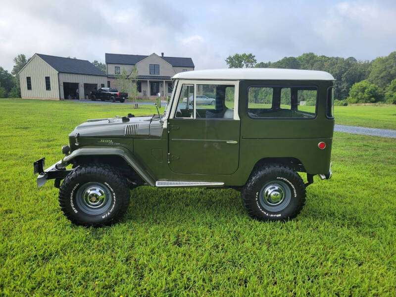 1969 Toyota Land Cruiser FJ40 V8