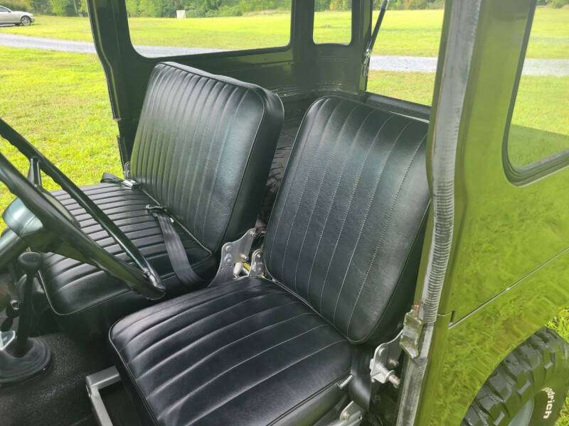 1969 Toyota Land Cruiser FJ40 V8