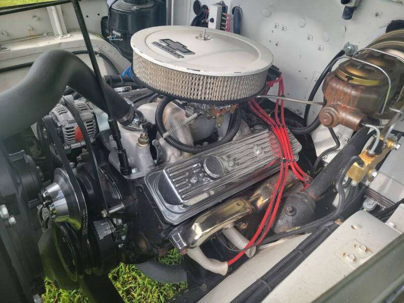 1969 Toyota Land Cruiser FJ40 V8