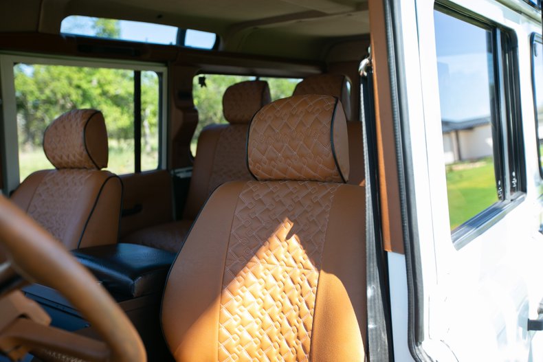 1993 Land Rover Defender 110 LHD