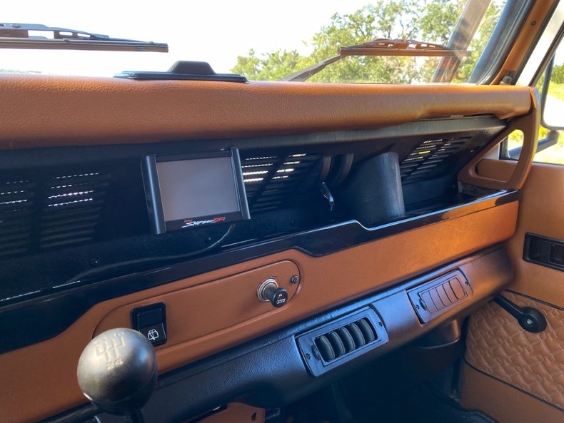 1993 Land Rover Defender 110 LHD