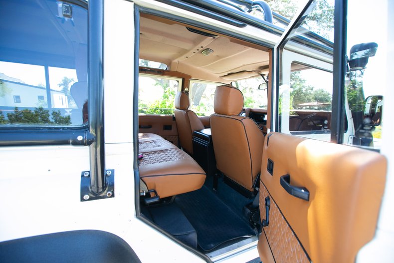 1993 Land Rover Defender 110 LHD