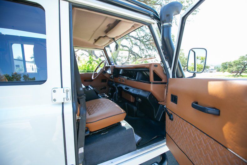 1993 Land Rover Defender 110 LHD