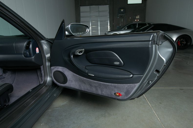 2001 Porsche 911 Turbo - Modified