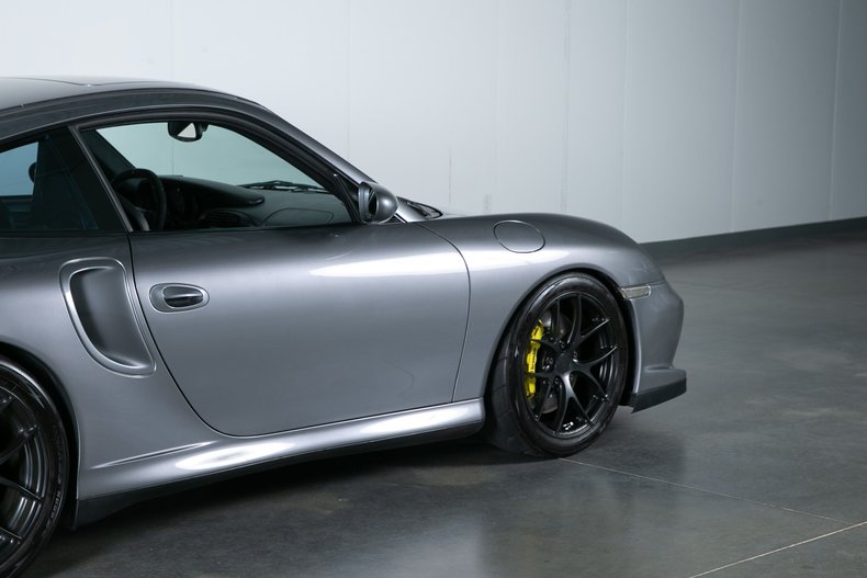 2001 Porsche 911 Turbo - Modified
