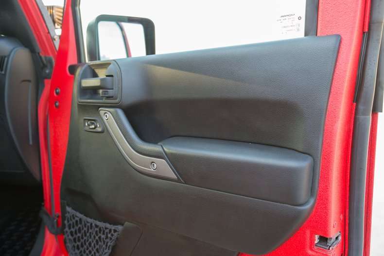 2014 Jeep Wrangler SEMA Custom Hemi V8
