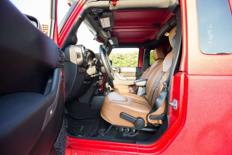 2014 Jeep Wrangler SEMA Custom Hemi V8