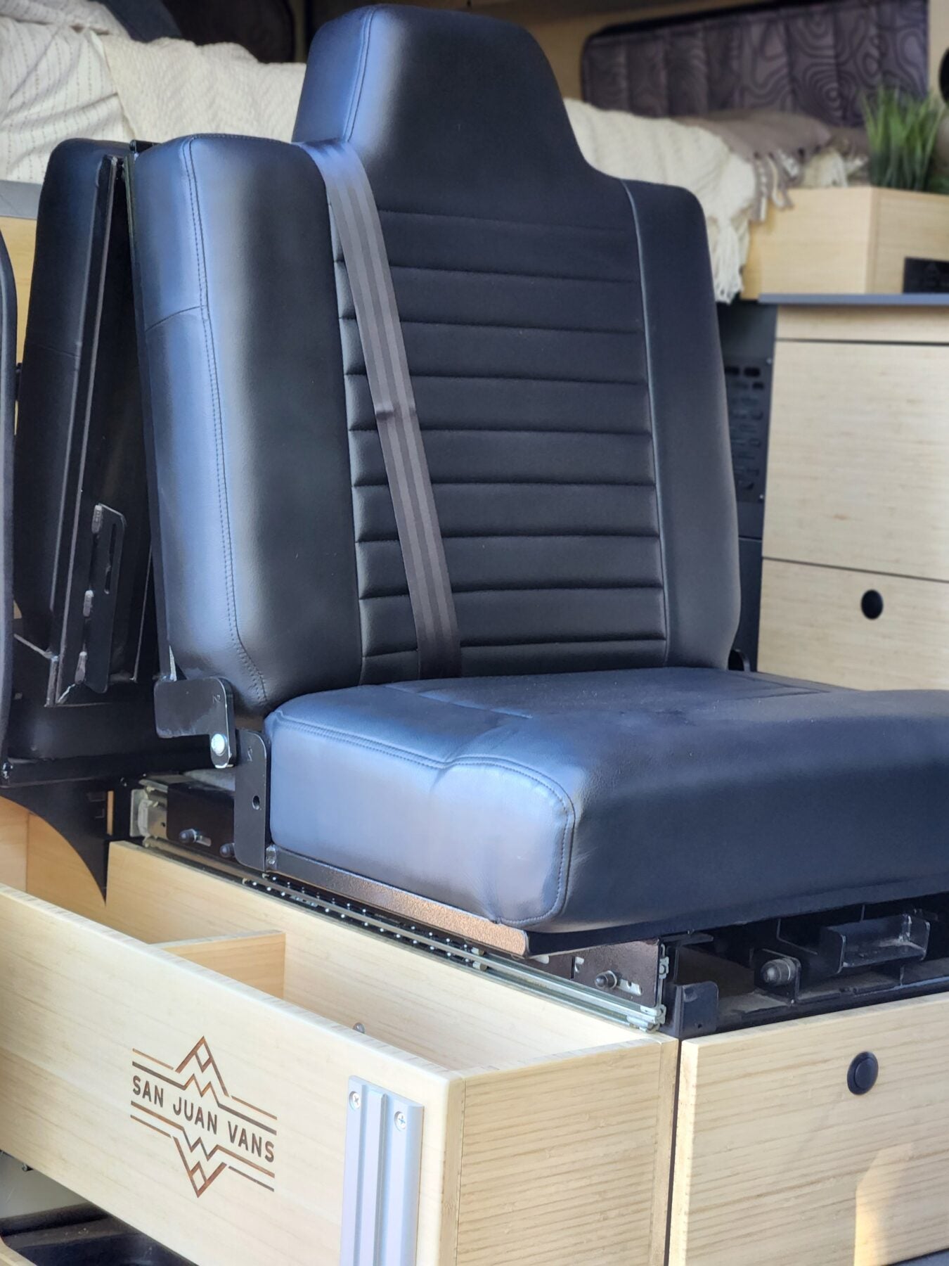 2022 Mercedes Sprinter 4x4 by San Juan Vans