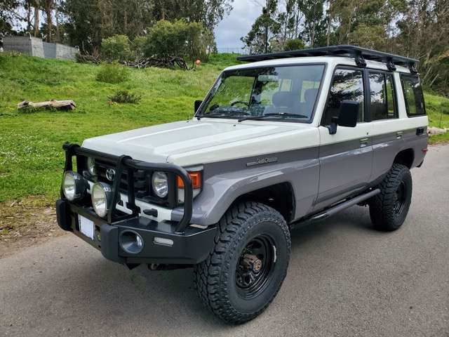 1991 Toyota Land Cruiser HZJ77