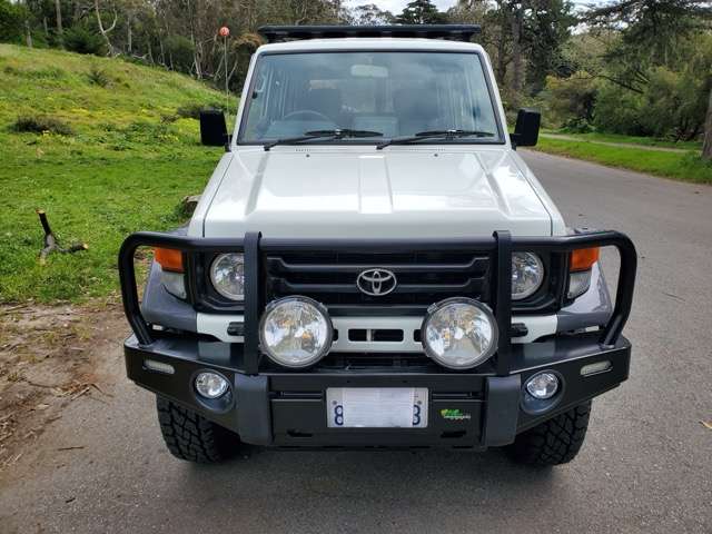 1991 Toyota Land Cruiser HZJ77