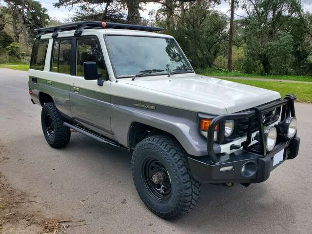 1991 Toyota Land Cruiser HZJ77