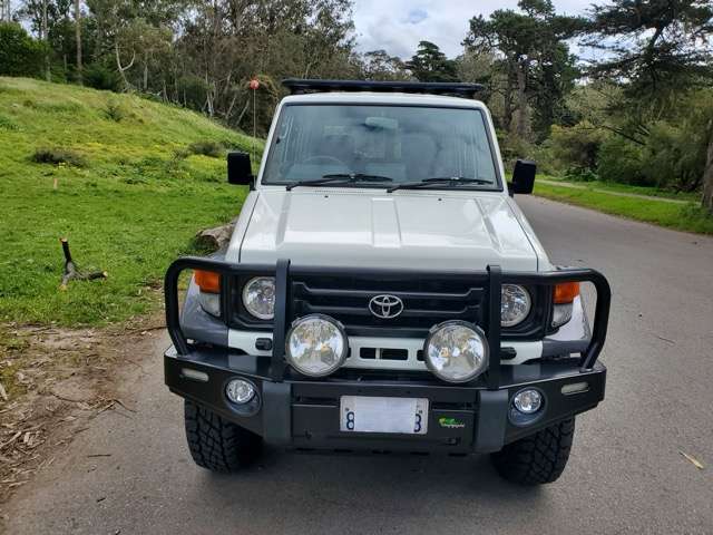 1991 Toyota Land Cruiser HZJ77