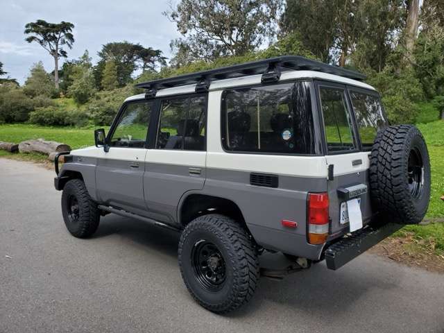 1991 Toyota Land Cruiser HZJ77