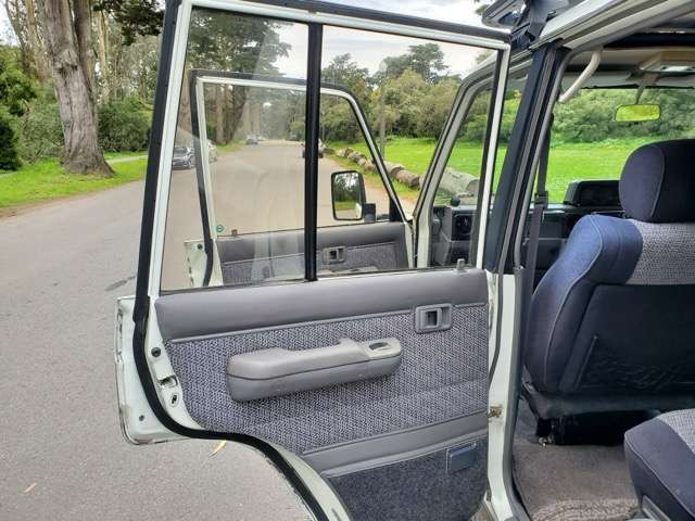 1991 Toyota Land Cruiser HZJ77