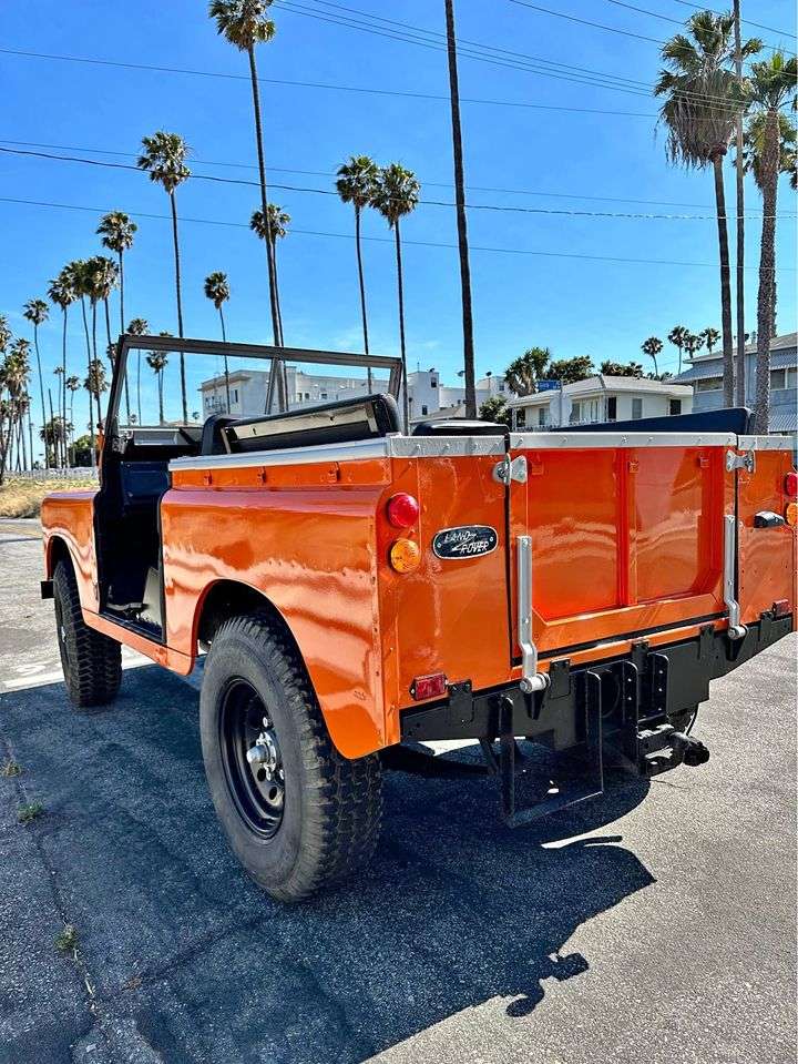 1971 Land Rover Series IIA 88