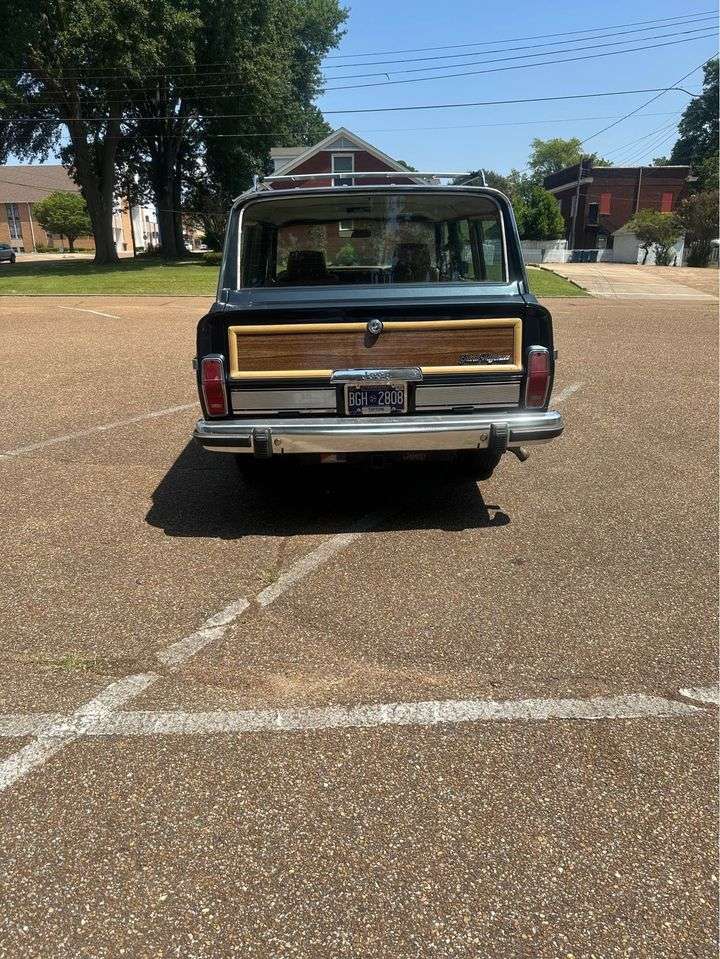 1988 Jeep Grand Wagoneer