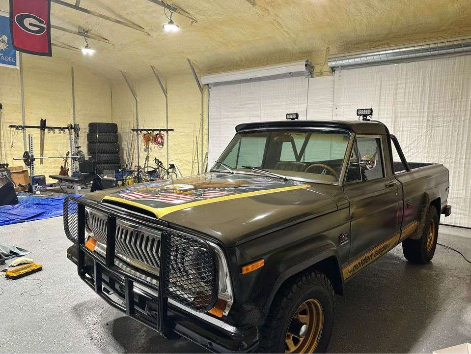 1977 Jeep J10 Golden Eagle