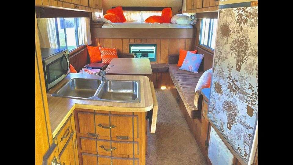 1971 Ford F350 4x4 Camper