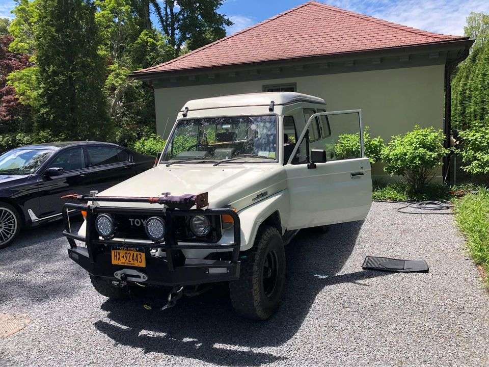 1986 Toyota Land Cruiser HZJ75 Troopy Camper