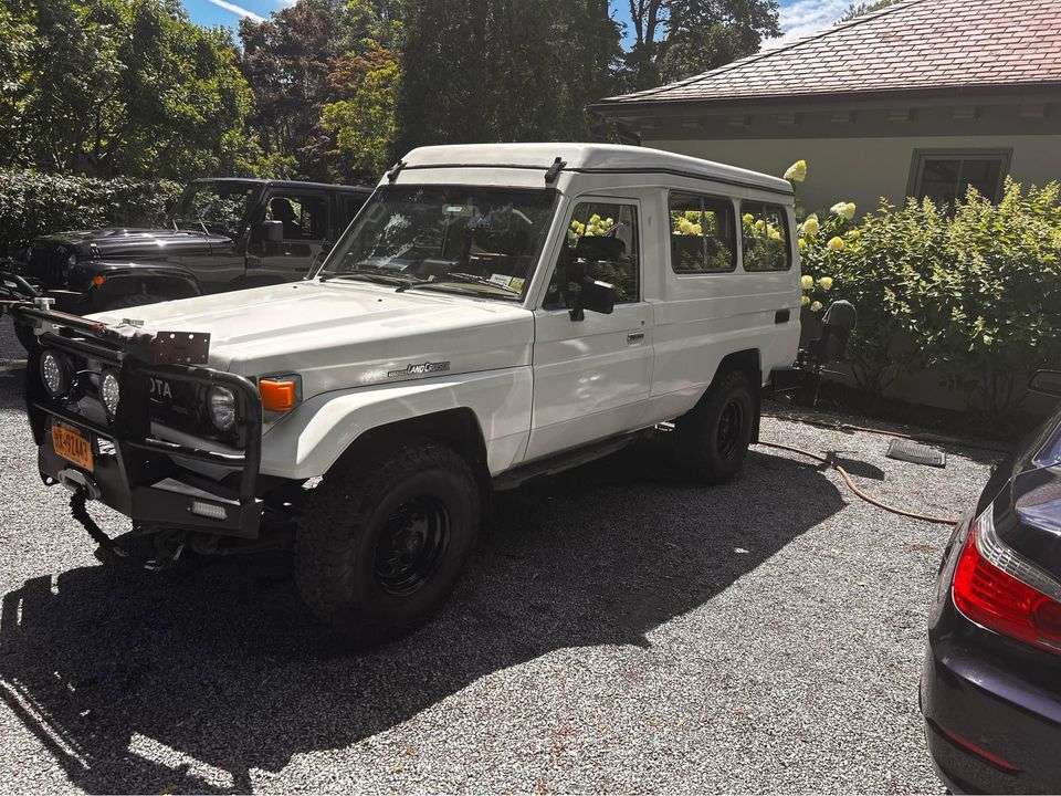 1986 Toyota Land Cruiser HZJ75 Troopy Camper