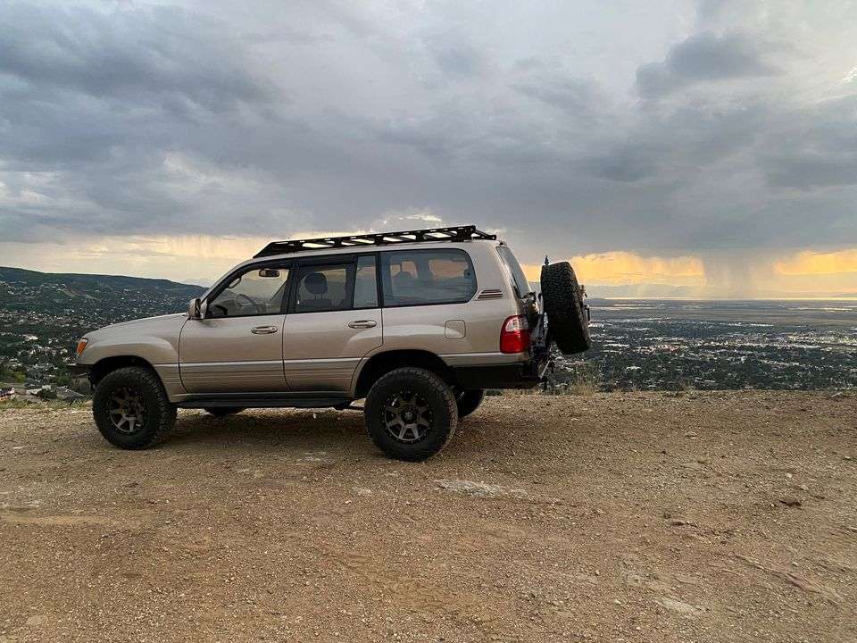 2000 Lexus LX470