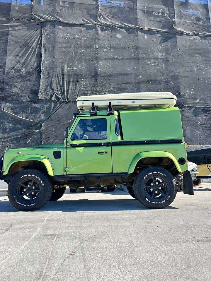 1998 Land Rover Defender 90 RHD