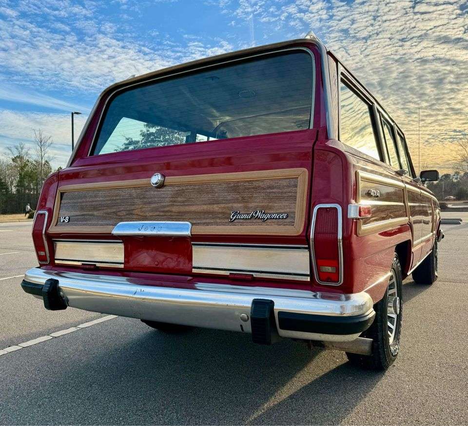 1987 Jeep Grand Wagoneer