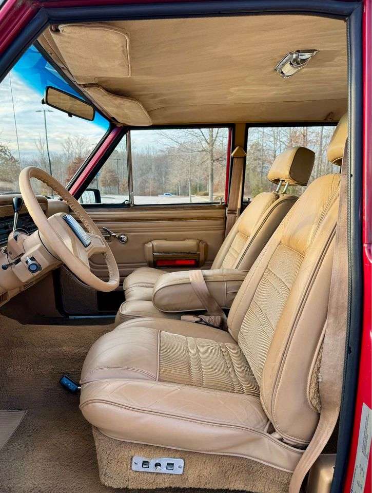 1987 Jeep Grand Wagoneer